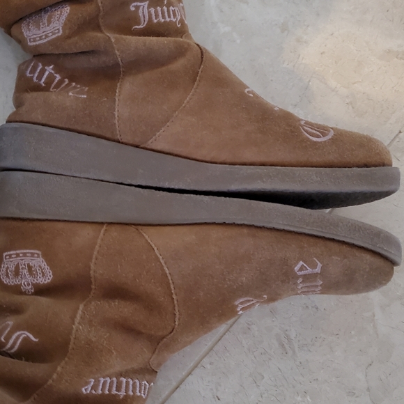 JUICY COUTURE BROWN SUEDE BOOTS - Picture 11 of 11